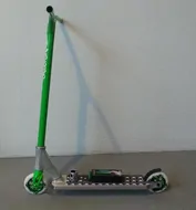 Blunt Custom srebrno/zelen – Skiro Blunt